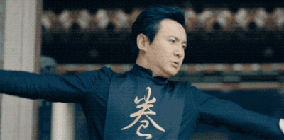 面对让人捏汗的提问 让人捏把汗