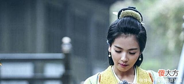 【爱历史】司马懿从床上下来去收书，被婢女发现，司马懿夫人为何杀婢女