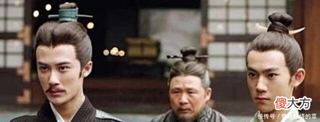 【爱历史】司马懿从床上下来去收书，被婢女发现，司马懿夫人为何杀婢女