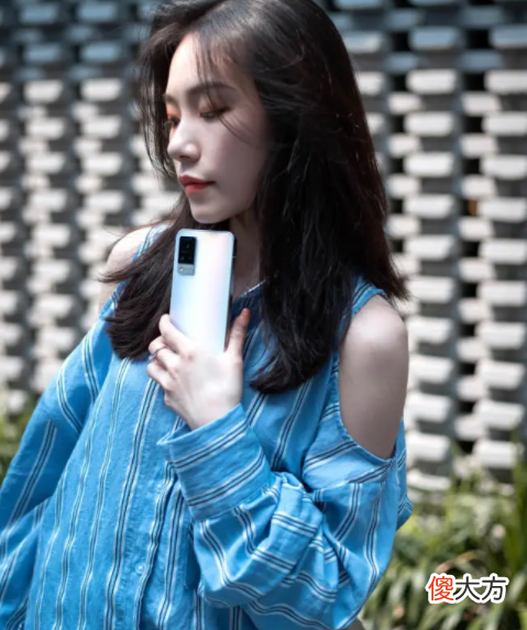 千元机和5000元的旗舰手机 5000左右的旗舰手机
