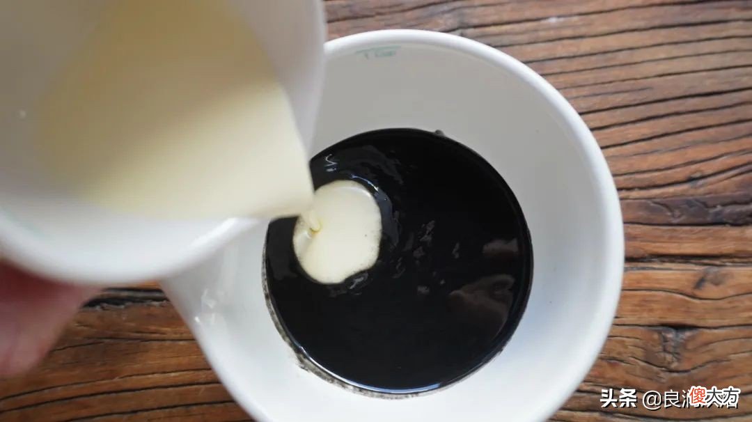 刷屏朋友圈的蛋糕配方揭秘了 做蛋糕的朋友圈