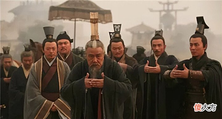【爱历史】中国为什么没有贵族?
