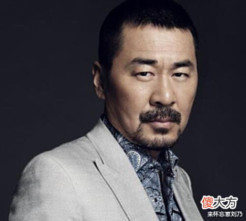 【爱历史】朱亚文把皇帝演出了太监气质, 这9位演的皇帝才是帝王气质