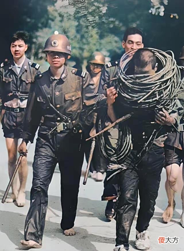【爱历史】老照片：不幸被日军俘虏的女兵，淞沪会战期间的88师官兵