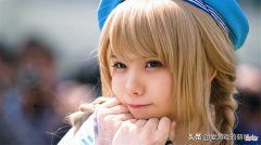 日本知名Coser也玩手机游戏