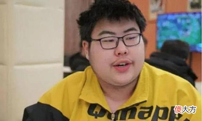 【游戏世界】久酷被Hero扣三个月工资, RW渡劫没请假被雪藏! 久酷羡慕狼队小胖