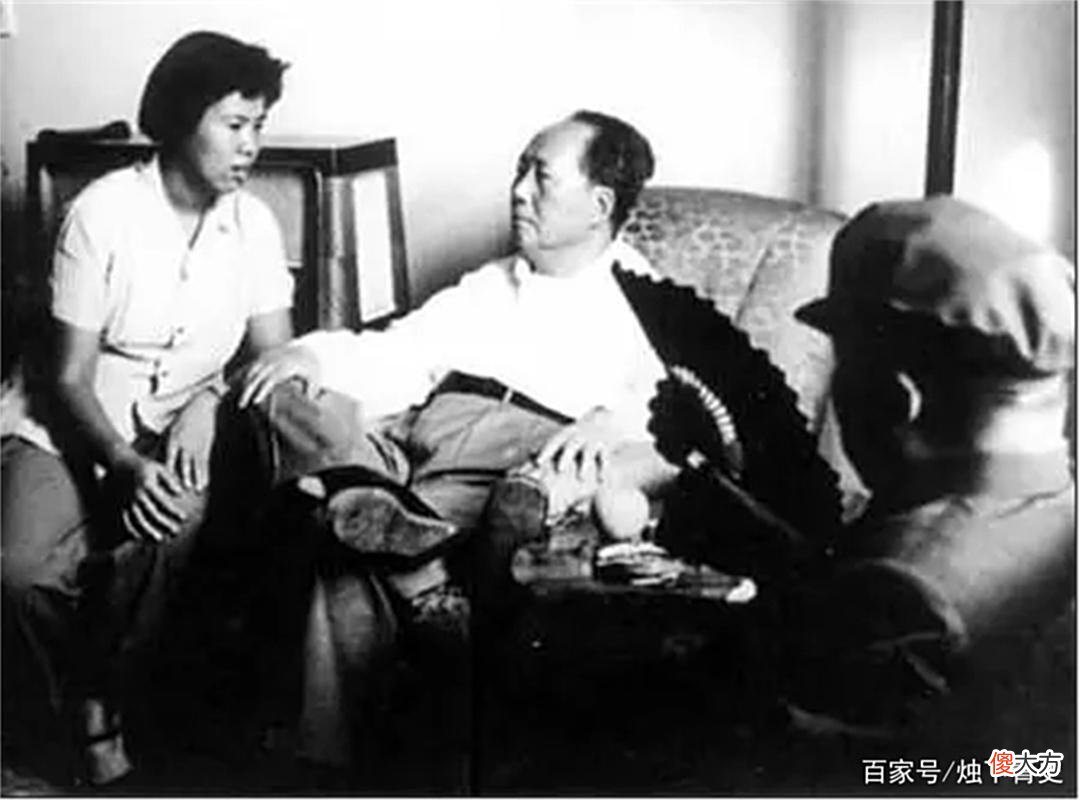 【爱历史】毛主席70岁大寿时，陈毅罗瑞卿不请自来，主席：看来是想敲我竹杠
