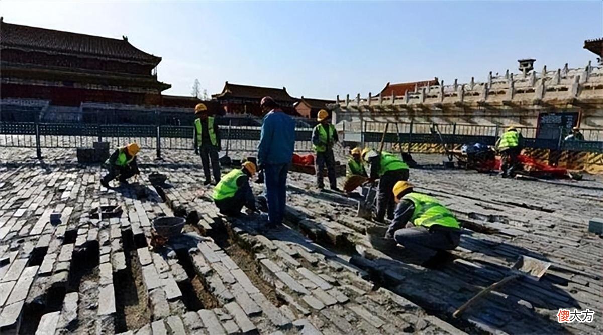【历史故事】故宫的地板坏了，专家进行修复时，才看出朱棣的心有多狠