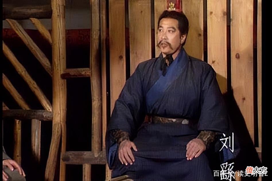 【历史故事】三国中比吕布更反复的小人，生前遭人唾弃被杀，后世反而备受推崇