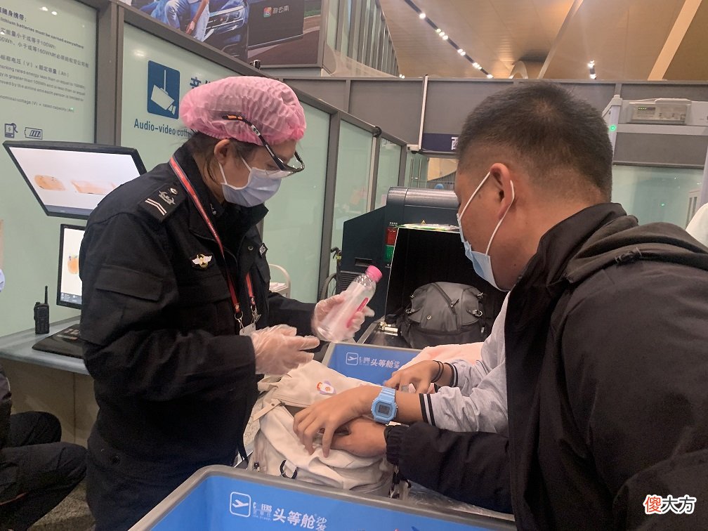 乘飞机过安检须注意哪些事 上飞机过安检要注意什么