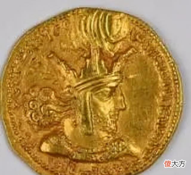 【爱历史】杜月笙儿子回国捐赠18亿，想要回孟小冬故居，结果每家索要上百万