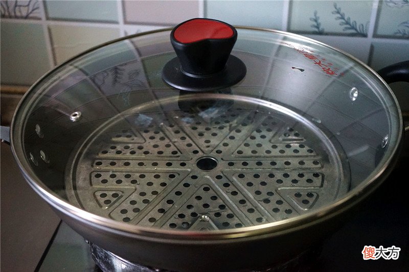 寒潮到来，进补增强免疫力，鲜美的蒸鱼低热量营养高，多吃不长肉
