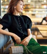 【时尚一点】中年女人不管怎么穿，都要记住“四要”穿搭原则，时尚减龄不出错