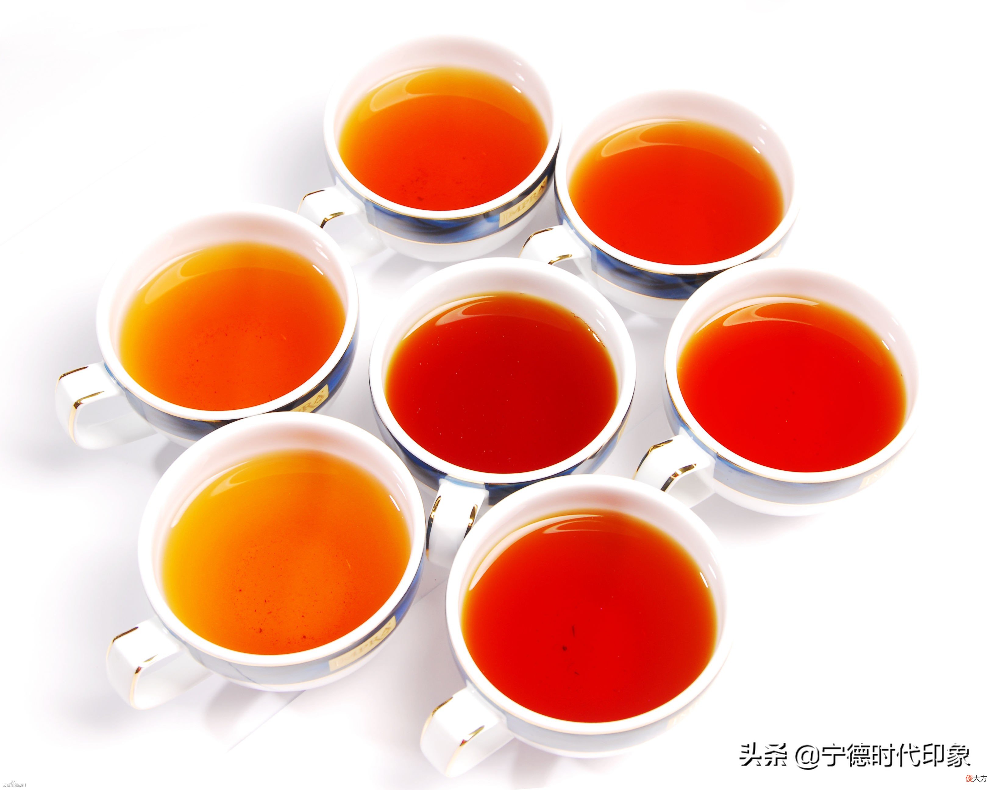 红茶和绿茶哪个好 女生喝红茶和绿茶哪个好