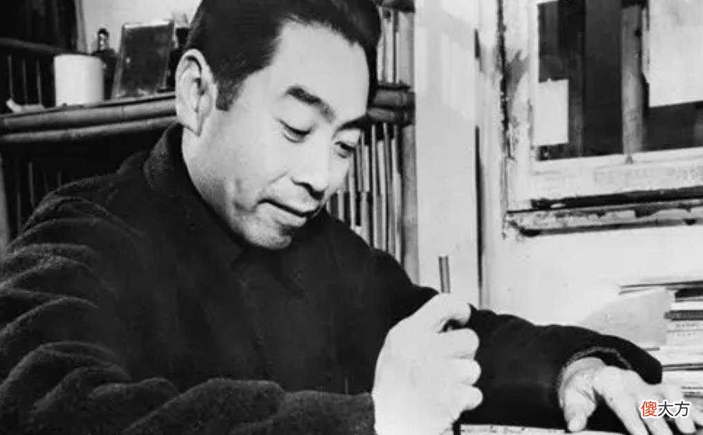 【爱历史】周恩来出国近两个月，毛主席提议他暂代总理，众人一致同意
