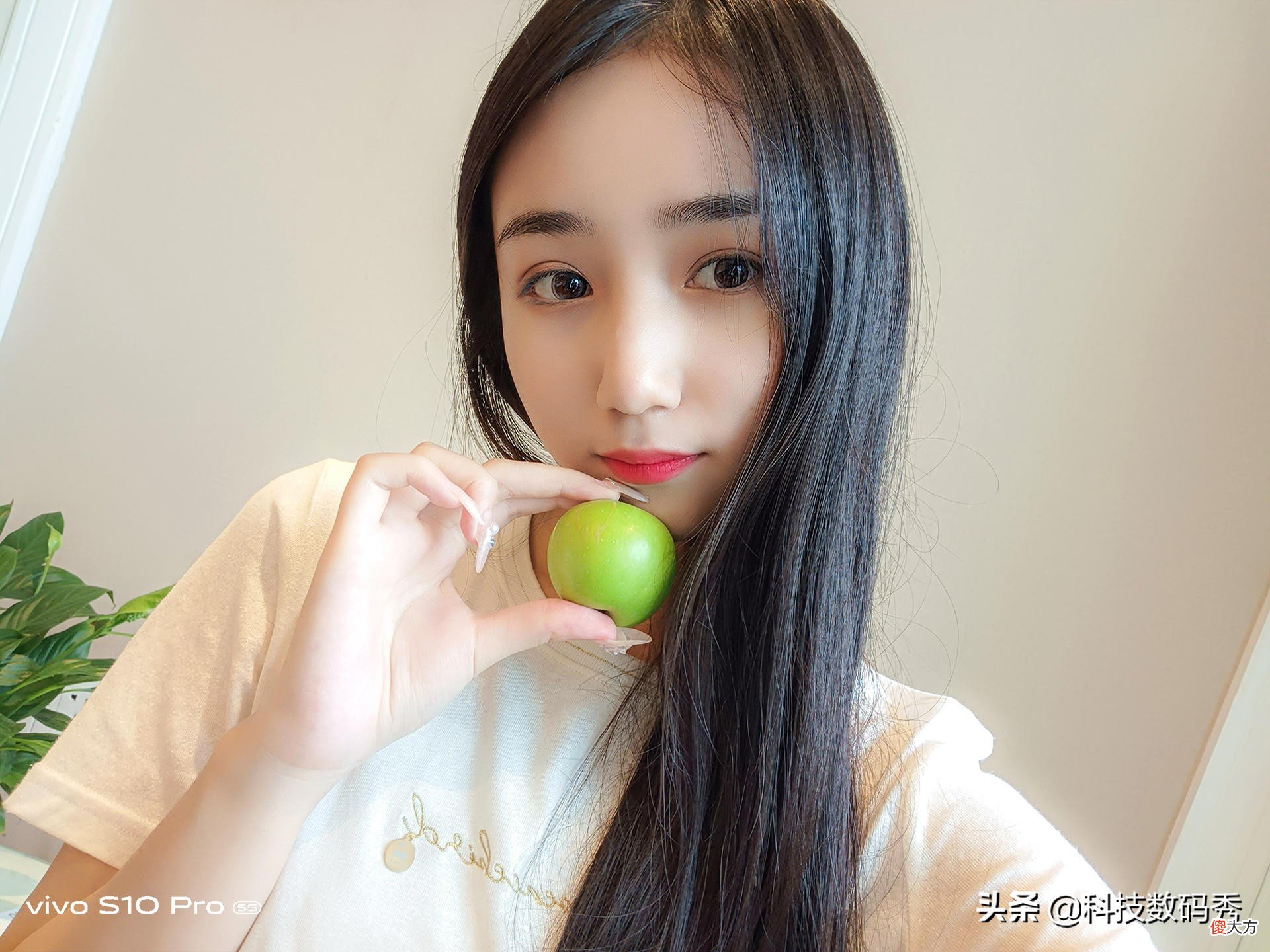 2021年度最适合女生自拍的最高像素手机 2021年适合女生拍照的手机