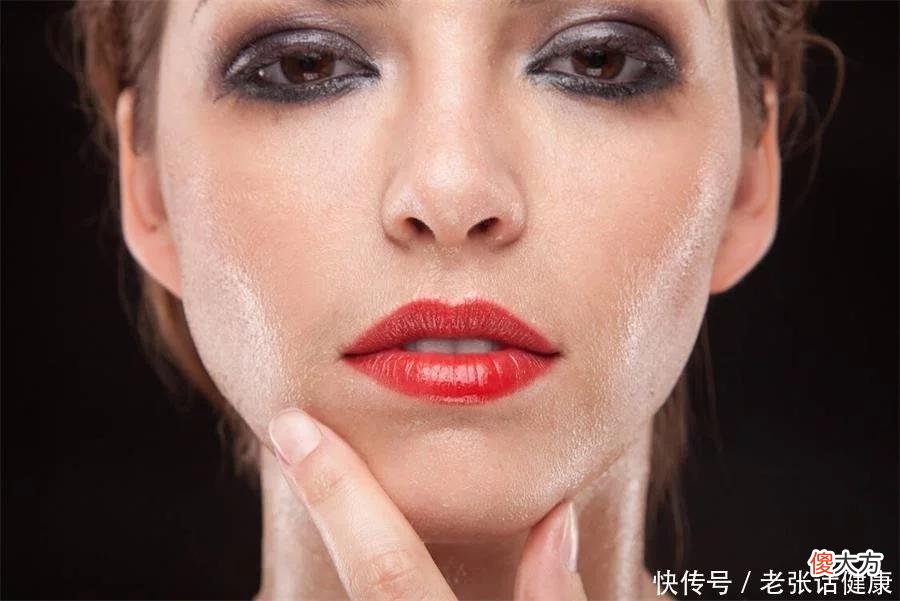 【时尚一点】想要皮肤紧致又细腻，这3件事，最好能够坚持做