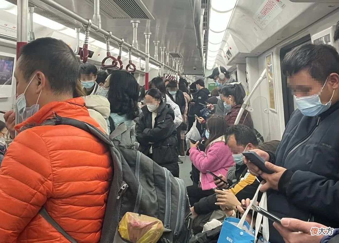 我决定扔掉苹果AirPods 把苹果扔掉