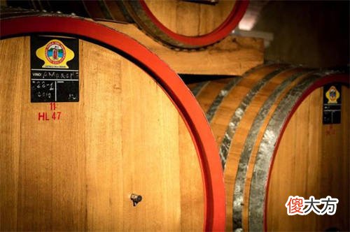 实体店干红葡萄酒代理生意好做吗 干红葡萄酒市场前景如何