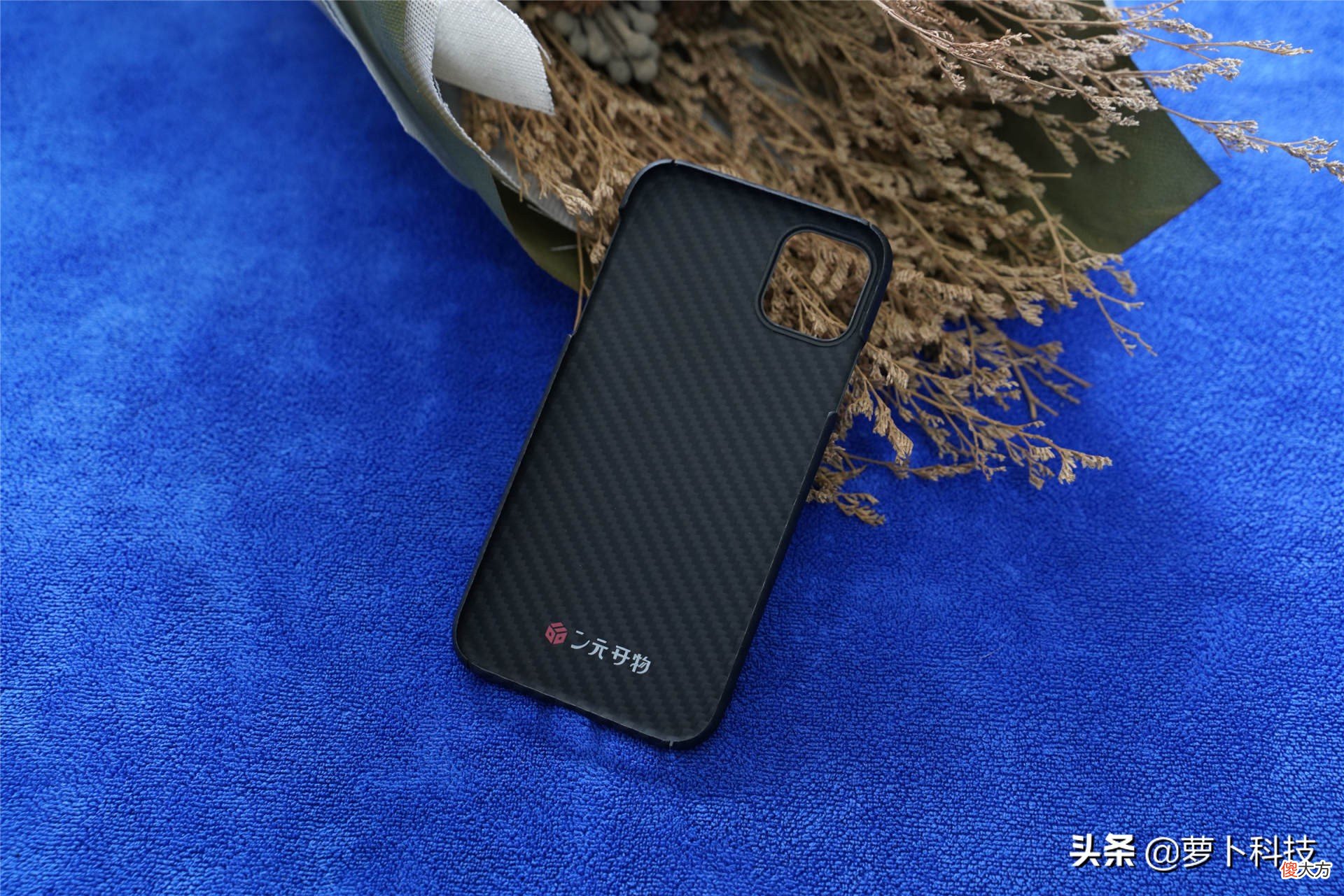 防弹材质抗摔耐磨仅重10克 耐摔的材质