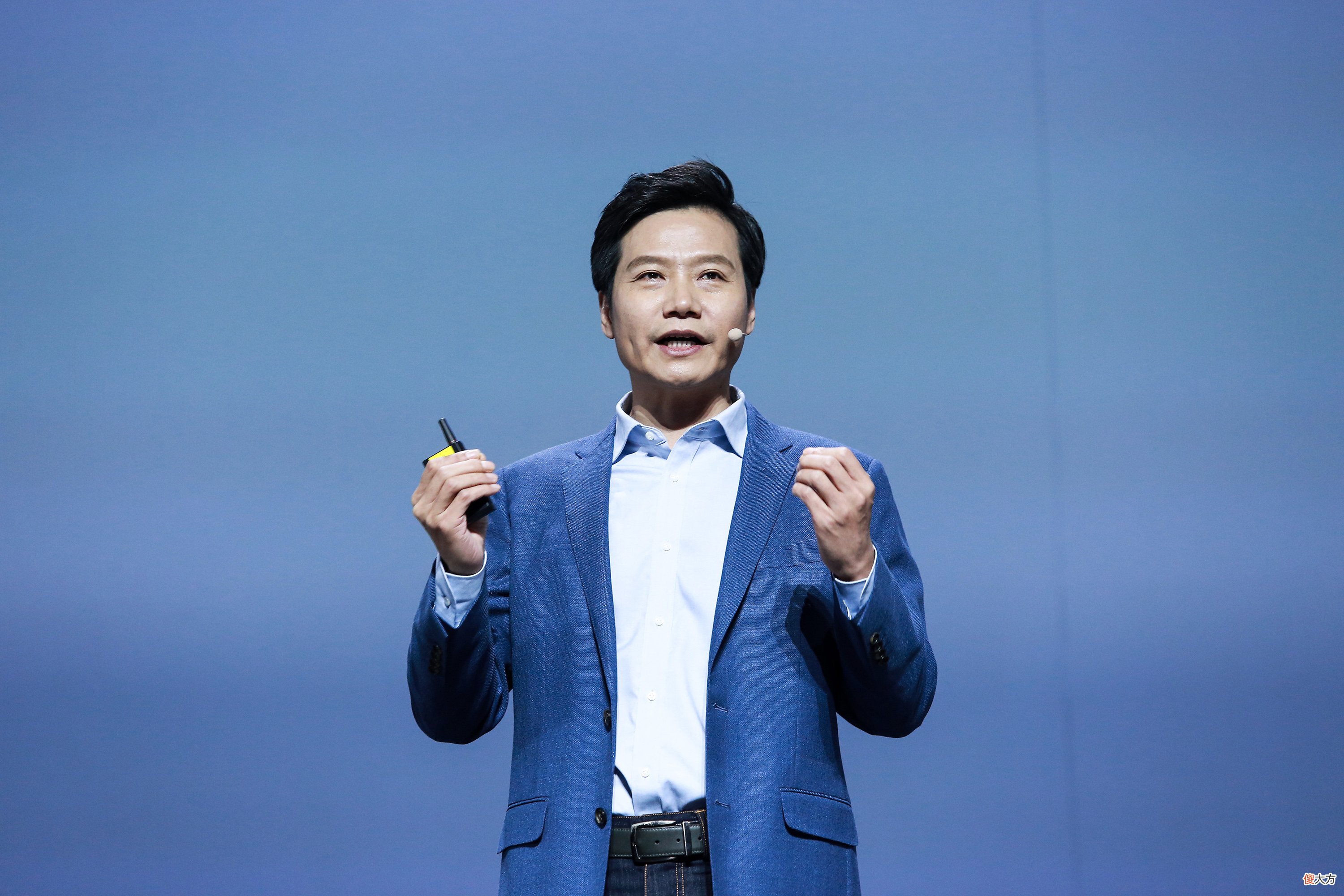 拿到年终奖就要买台小米犒劳自己 小米的年终奖