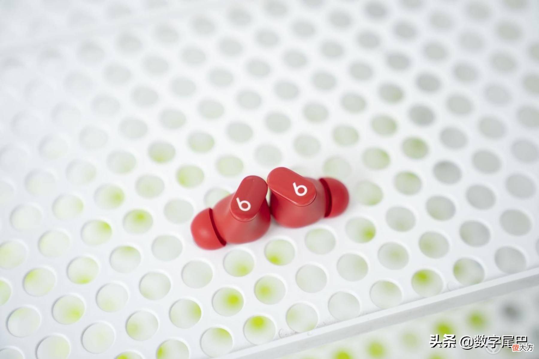 苹果家族耳机新选择 苹果推新款耳机