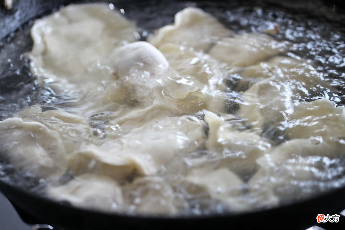 用冷水煮还是沸水 煮沸的水和冷水的区别