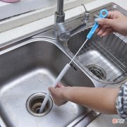 厨房卫生间下水管堵了不用慌 厕所和厨房下水管堵了怎么办