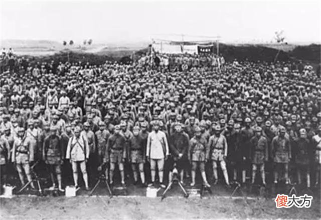 【爱历史】两大红军会师，陈赓当众人面指责韩东山，韩东山：老师，我错哪了