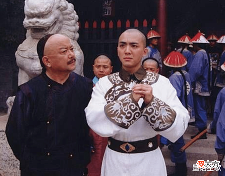 【历史故事】和珅救灾时往粥里掺沙子, 乾隆对他称赞不已, 数百年后被世界肯定
