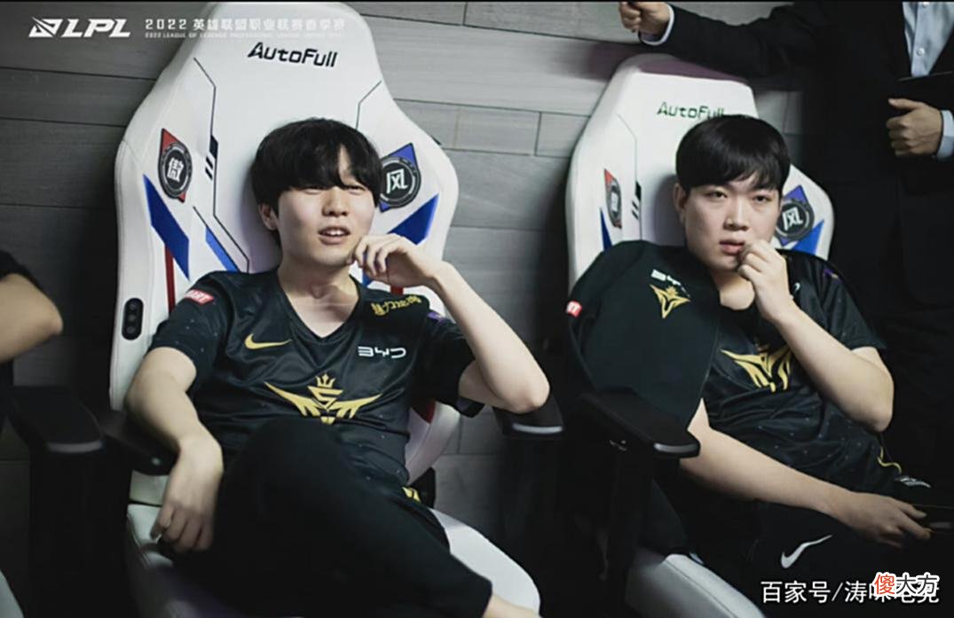 【游戏世界】“Faker无缘TOP3，Rookie超GALA”，LOL选手战力榜更新，TES赢了