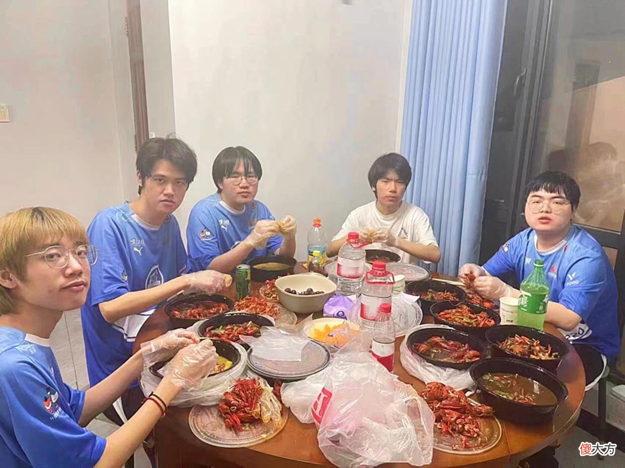 【游戏世界】瓜主爆料estar21年重建细节，易峥非首选，SK原想打包hero中射辅