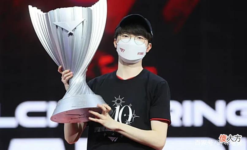 【游戏迷】“小虎胜过Faker”,LPL和LCK选手对比图出炉,看到AD位后,真实