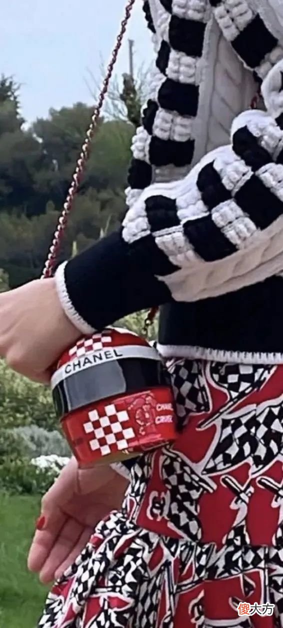 【时尚一点】比F1更飒的CHANEL女孩都来这里度假了