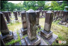 【爱历史】日本发现中国烈士的墓？无人祭拜杂草丛生，墓碑上的字令国人愤怒
