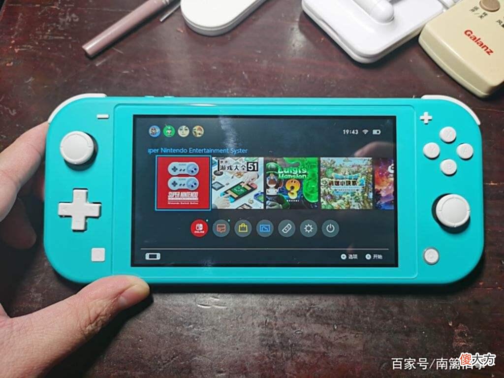 【游戏迷】任天堂Switch游戏机还值得购买吗？应该购买哪个型号呢