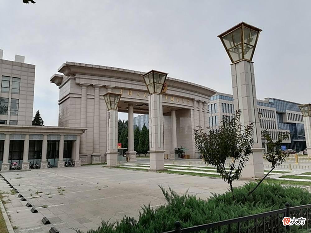 【历史故事】金一南将军受英国人刁难，霸气回怼令对方哑口无言，发出中国强音