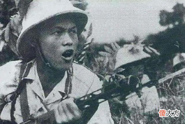 【爱历史】对越自卫反击战期间，出现的这三类人该枪毙，张万年说到做到
