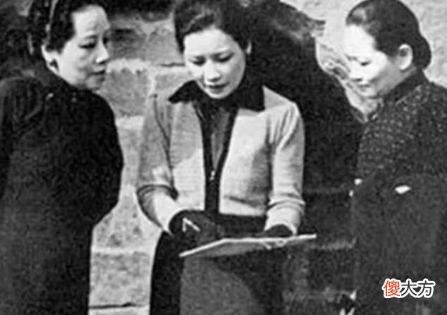 【历史故事】宋美龄不肯见宋庆龄最后一面，那为何与二姐立下相同的遗嘱？