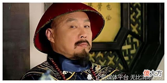 【爱历史】华妃被降为答应，为何没一个宫女敢为难她？看看皇上说了啥？