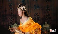 【爱历史】婉容被溥仪关在“猪圈”10年，被救出时，她说的一句话让人心酸