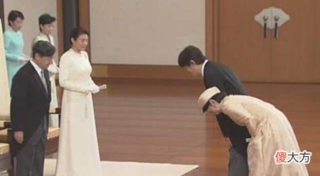 【历史故事】日本王室规矩可真多！53岁纪子熬成太子妃，仍要给爱子公主行礼