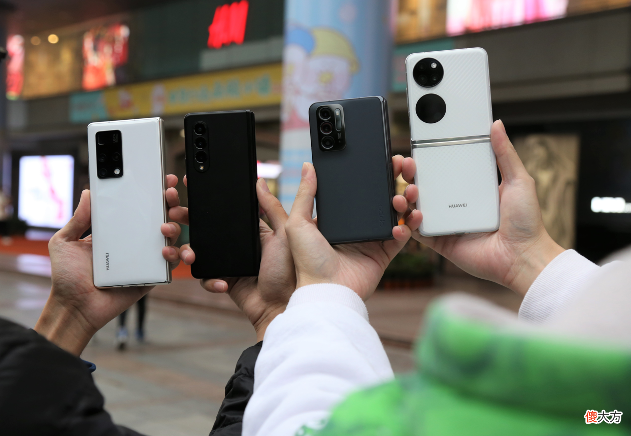 折叠旗舰信号大揭秘，OPPO华为三星谁能更胜一筹？一文了解真相信号测试：商场信号测试：地铁信号测试：地下停车场三大场景的网速测试：游戏延迟：下载与安装速度：小结：5G手机优势明显，