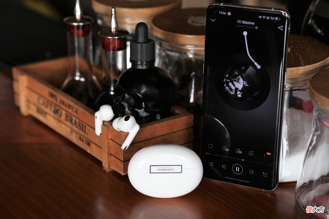 戴上OPPO Enco X2泪目？重现录音级音质，共研双单元打动音乐人OPPO丹拿共研同轴双单元：无线挑战有线的前提大师调音＆黄金听感：还原录音级音质的终极奥秘45dB降噪深度：创造安静的世界，只需双