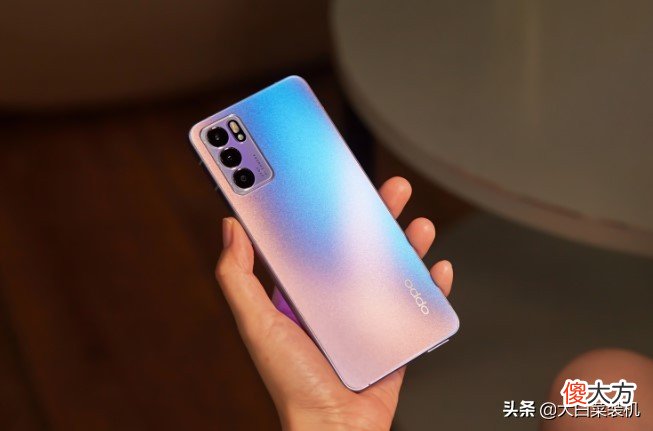 2千和4千的手机搭载同一款处理器 两千左右的手机哪款处理器好