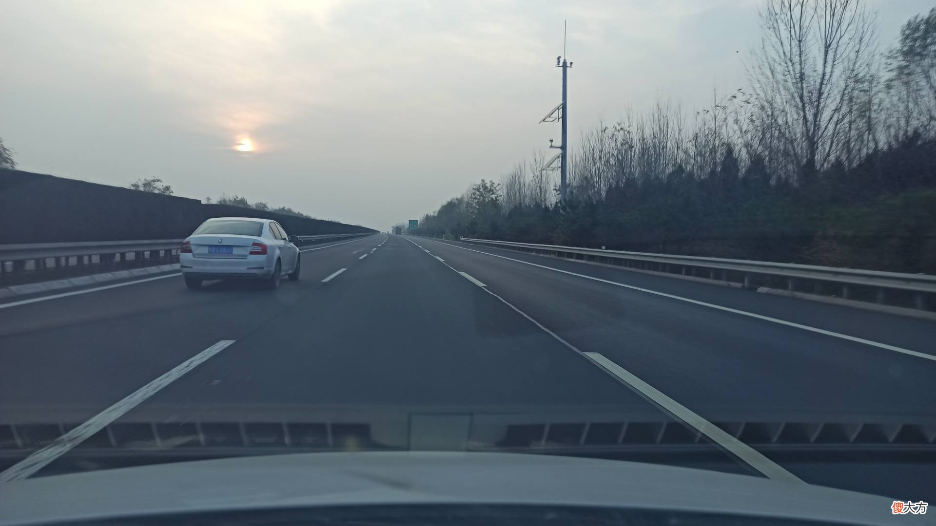3K超清内置电子狗AR导航，360行车记录仪K680到底怎样？