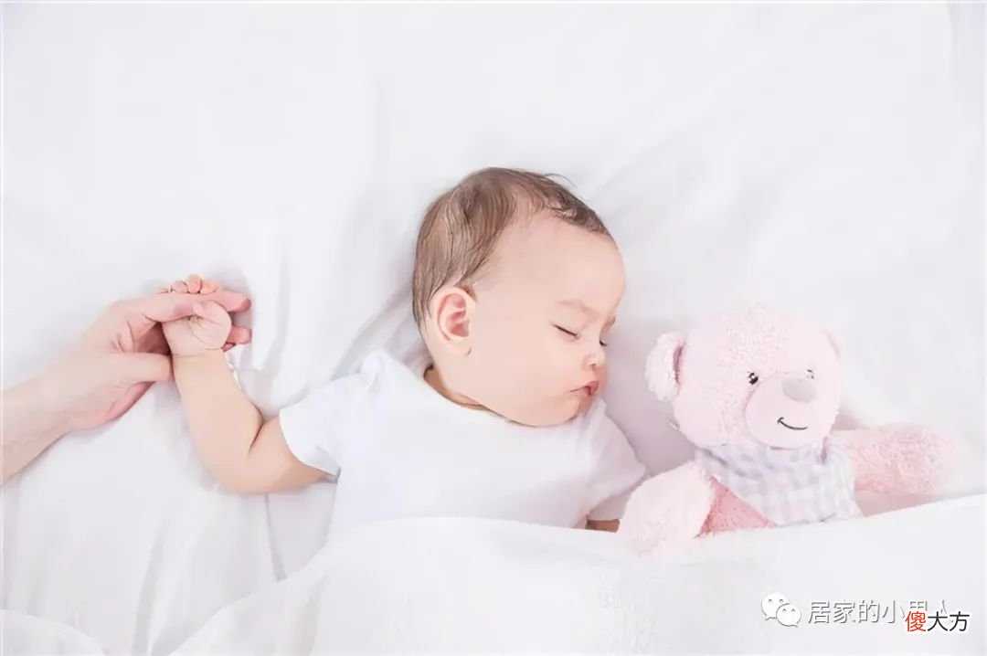 小睡调整：第 4天增补知识：了解宝宝的昼夜节律