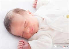 小睡调整：第 4天增补知识：了解宝宝的昼夜节律