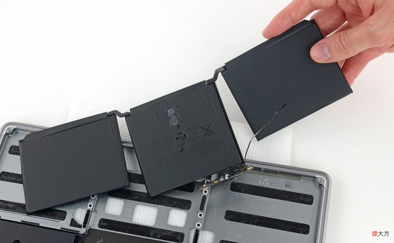 垃圾佬也能舒服吃苹果！低价Macbook选购和老款硬盘升级全攻略? 前言? 目录? 【选购思路】二手类型与整备? 【选购思路】二手型号推荐? 【选购思路】本次使用硬件? 【更换硬盘】备份系统和数据