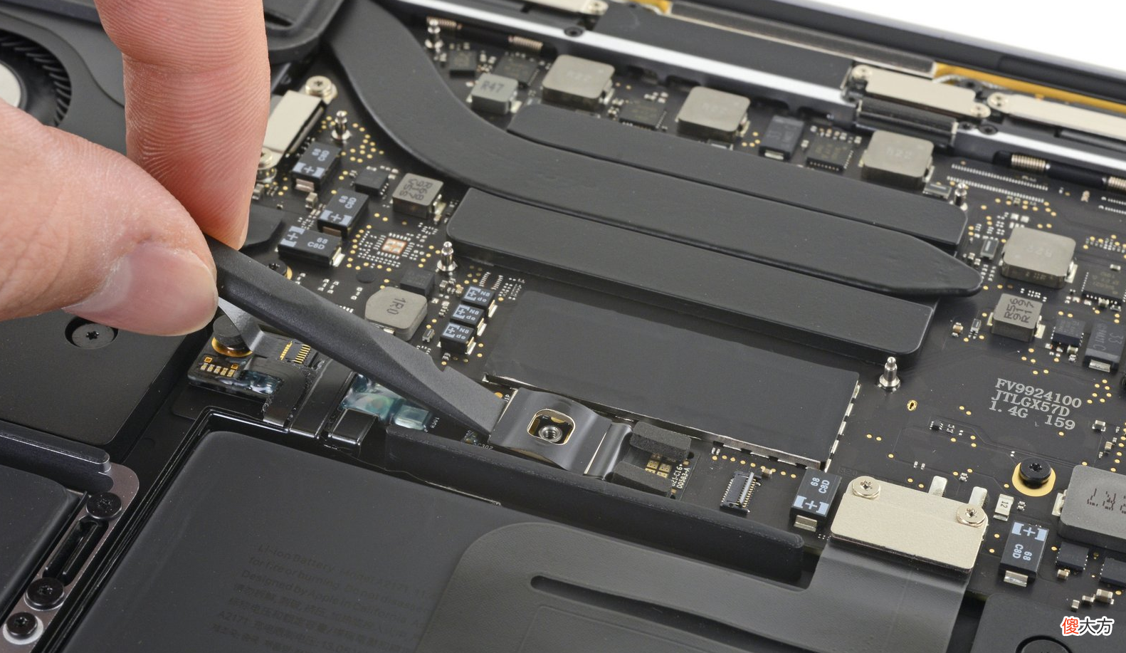 垃圾佬也能舒服吃苹果！低价Macbook选购和老款硬盘升级全攻略? 前言? 目录? 【选购思路】二手类型与整备? 【选购思路】二手型号推荐? 【选购思路】本次使用硬件? 【更换硬盘】备份系统和数据
